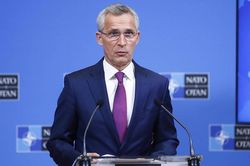 NATO hạ giọng với Nga, muốn thảo luận về chính sách hạt nhân