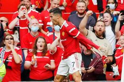 Điệu ăn mừng bàn thắng của Ronaldo bị chê 'phản cảm' tại Australian Open