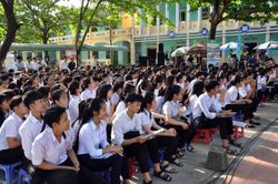 Phương án tốt nhất là sớm đưa học sinh trở lại trường