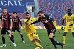Soi kèo nhà cái Verona vs Bologna. Nhận định, dự đoán bóng đá Serie A (2h45, 22/1)