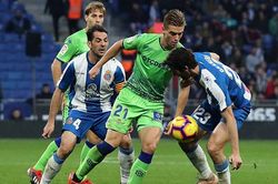 Soi kèo nhà cái Espanyol vs Betis. Nhận định, dự đoán bóng đá La Liga (03h00, 22/1)