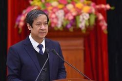 Bộ trưởng Nguyễn Kim Sơn: Tránh coi trường chuyên là nơi để có huân huy chương, thành tích