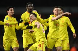 Liverpool thổi bay Arsenal vào chung kết cúp Liên đoàn