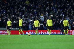 Sau 18 trận trong 59 ngày, Chelsea cần được xả hơi