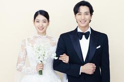 Cô dâu Park Shin Hye rạng rỡ trong ngày cùng Choi Tae Joon vào lễ đường