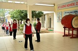 Diễn tập phương án đón học sinh trở lại trường