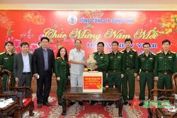 Phó chủ tịch Quốc hội Trần Quang Phương thăm, chúc Tết các đơn vị trên địa bàn Đà Nẵng