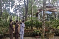 Tang lễ Thiền sư Thích Nhất Hạnh theo hình thức khóa tu im lặng