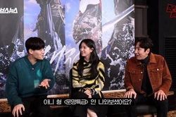 Han Hyo Joo xấu hổ vì bị rách váy trước mặt dàn sao nam, Kang Ha Neul phải quay lưng không dám nhìn