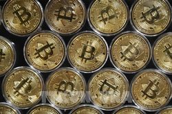 Thị trường tiền điện tử 'bốc hơi' gần 150 tỷ USD