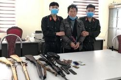 Bắt đối tượng truy nã đặc biệt, thu giữ súng AK, K59 đạn đã lên nòng