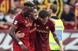 Soi kèo nhà cái Empoli vs Roma. Nhận định, dự đoán bóng đá Serie A (00h00, 24/1)