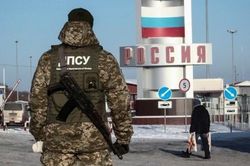 Nhật Bản cảnh báo công dân về tình hình Ukraine, EU nói sẽ không làm như Mỹ