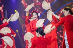 Thủy Tiên trở lại showbiz sau khi được minh oan ồn ào tiền từ thiện