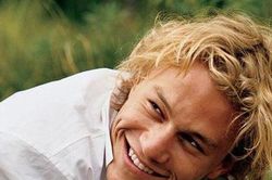 Thời gian thấm thoát thoi đưa, đã 13 năm kể từ ngày 'Joker' Heath Ledger nhận tượng Oscar