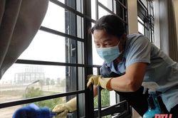 Dịch vụ vệ sinh nhà cửa đắt đơn hàng ngày tết