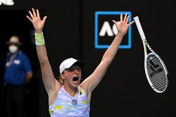 Xác định 4 tay vợt nữ vào bán kết Australian Open