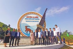 Kinh tế Xây dựng - Giao thông Khánh thành công trình biển hiệu địa phận huyện A Lưới