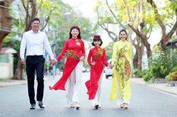 Bất ngờ với chiều cao ấn tượng của con gái Bình Minh
