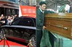 Muôn kiểu thưởng Tết 'có một không hai': Từ siêu xe, bao cao su tới quan tài