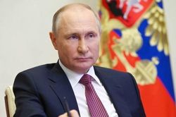 Giữa lúc biên giới Nga-Ukraine đang căng thẳng, Tổng thống Putin có quyết định mới