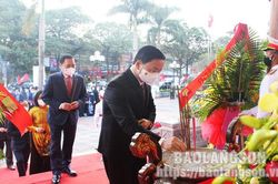 Lãnh đạo tỉnh dâng hương nhân dịp Tết Nguyên đán Nhâm Dần 2022Tin khácTiếp tục siết chặt kỷ cương, tăng cường trách nhiệm, quyết liệt hành động, sáng tạo bứt pháPhát huy tiềm năng, lợi thế, khắc phục khó khăn thực hiện thắng lợi nhiệm vụ năm 2022