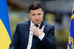 Tổng thống Ukraine đề nghị phương Tây hạ giọng về căng thẳng với Nga