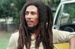 Ca khúc 'Could You Be Loved' của Bob Marley: Tình yêu không bao giờ rời bỏ chúng ta