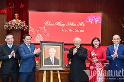 Tổng Bí thư chúc Tết Đảng bộ, chính quyền, nhân dân Hà Nội