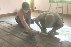 Đời sống Đời sống Tết mưu sinh của nữ thợ sơn PU