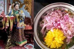 Bất ngờ nguyên nhân Từ Hy Thái Hậu cho thêm hoa cúc vào lẩu