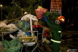 Những người 'quên' Tết ở thành Vinh