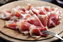 Vì sao thịt lợn muối Iberico đắt nhất thế giới
