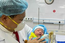 Đón công dân 'hổ nhí' chào đời đúng thời khắc Giao thừa năm Nhâm Dần