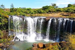 Mãn nhãn trước vẻ đẹp thác Mơ trên cao nguyên