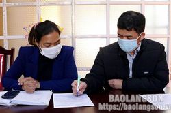 Cán bộ làm dân vận ở cơ sở: Phát huy vai trò cầu nối giữa Đảng với Nhân dânTin khácTiếp tục siết chặt kỷ cương, tăng cường trách nhiệm, quyết liệt hành động, sáng tạo bứt pháPhát huy tiềm năng, lợi thế, khắc phục khó khăn thực hiện thắng lợi nhiệm vụ năm 