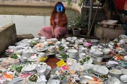 Chồng bắt ép vợ ở nhà nấu cơm rửa bát, dọn dẹp ngày Tết có thể bị phạt đến 10 triệu đồng?