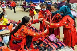 Nồng nàn chợ phiên Tả Sìn Thàng