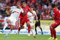 Soi kèo nhà cái Augsburg vs Union Berlin. Nhận định, dự đoán bóng đá Bundesliga (21h30, 5/2)