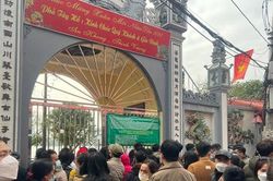 Chủ tịch phường Quảng An nói gì về việc Phủ Tây Hồ đón khách vào lễ, bất chấp 'vùng cam'?