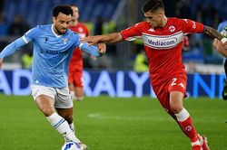 Soi kèo nhà cái Fiorentina vs Lazio. Nhận định, dự đoán bóng đá Serie A (02h45, 6/2)