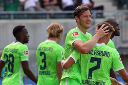Soi kèo nhà cái Wolfsburg vs Furth. Nhận định, dự đoán bóng đá Bundesliga (23h30, 6/2)