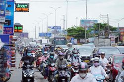 Người dân đổ về TP Hồ Chí Minh sau kỳ nghỉ Tết Nguyên đán