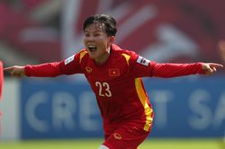 Minh Nguyệt: 'Bóng đá nữ được tung hô thế thôi, rồi đâu lại vào đấy'