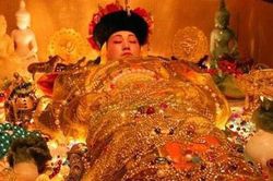 Bí ẩn tấm chăn khiến Từ Hy thái hậu 'hồi sinh' lạ lùng