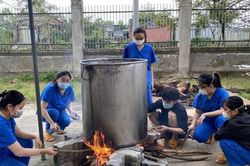 Ðón xuân trong bệnh viện dã chiến