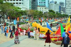 Khách tham quan, du lịch Đà Nẵng dịp tết Nhâm Dần 2022 tăng hơn 16% so với tết Tân Sửu 2021