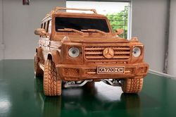 Mercedes-Benz G500 4x4² bằng gỗ của thợ Việt được lên báo Tây