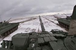 Toàn cảnh căng thẳng Nga-Ukraine, quan điểm và cán cân lực lượng các bên
