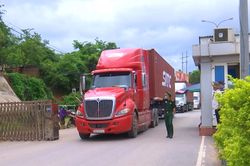 Thu phí hạ tầng cửa khẩu năm 2021 tăng cao